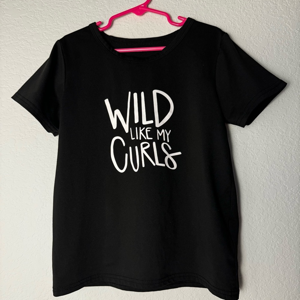 SHEIN Kids Black Tshirt Wild Like My Curls in a Size 7